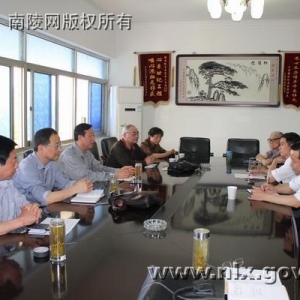 ��Ϊ�������ѧУ���մ�ˮһ��������������ѧУ����ѧϰ