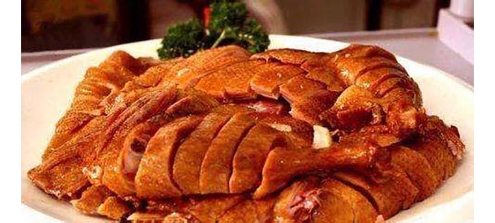 ������ɫ�ղ���ΪѬѼ����ʷ�ƾã�ζ����������