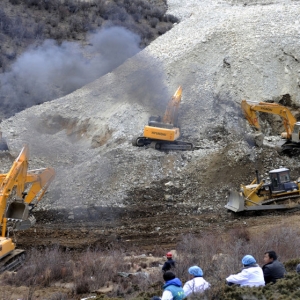 ����һ����ɽ������83�˱��� �����������ں�ʵ