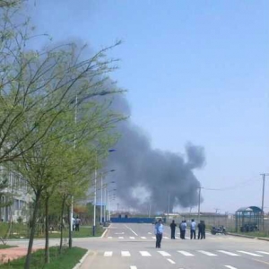 ��Ѷ��ý����������Ϻ��ճ�һС�ɻ�׹��(ͼ)